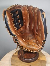 VINTAGE WILSON A2104 CATFISH HUNTER PRO Style MITT - REDYED AND RELACED - NICE 