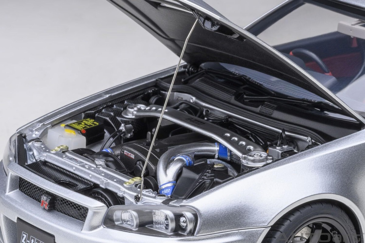 NISSAN SKYLINE GT-R (R34) NISMO Z-TUNE SILVER by AUTOart 1