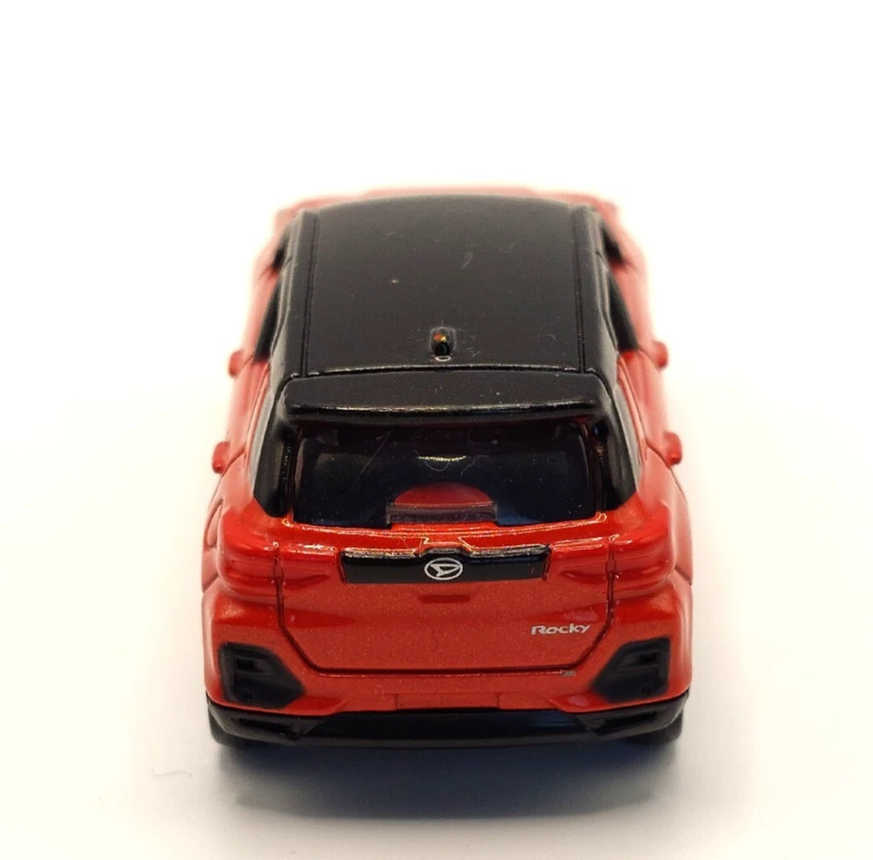 Coche de juguete Takara Tomy Tomica No.36 DAIHATSU Rocky 2020 S=1:61 producto descontinuado Foto 4 de 4
