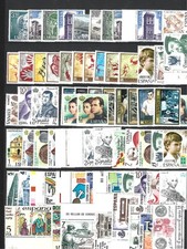 ESPAGNE SPAIN 1967 1989 LOT 162 TIMBRES NEUFS SANS CHARN. STAMPS MNH
