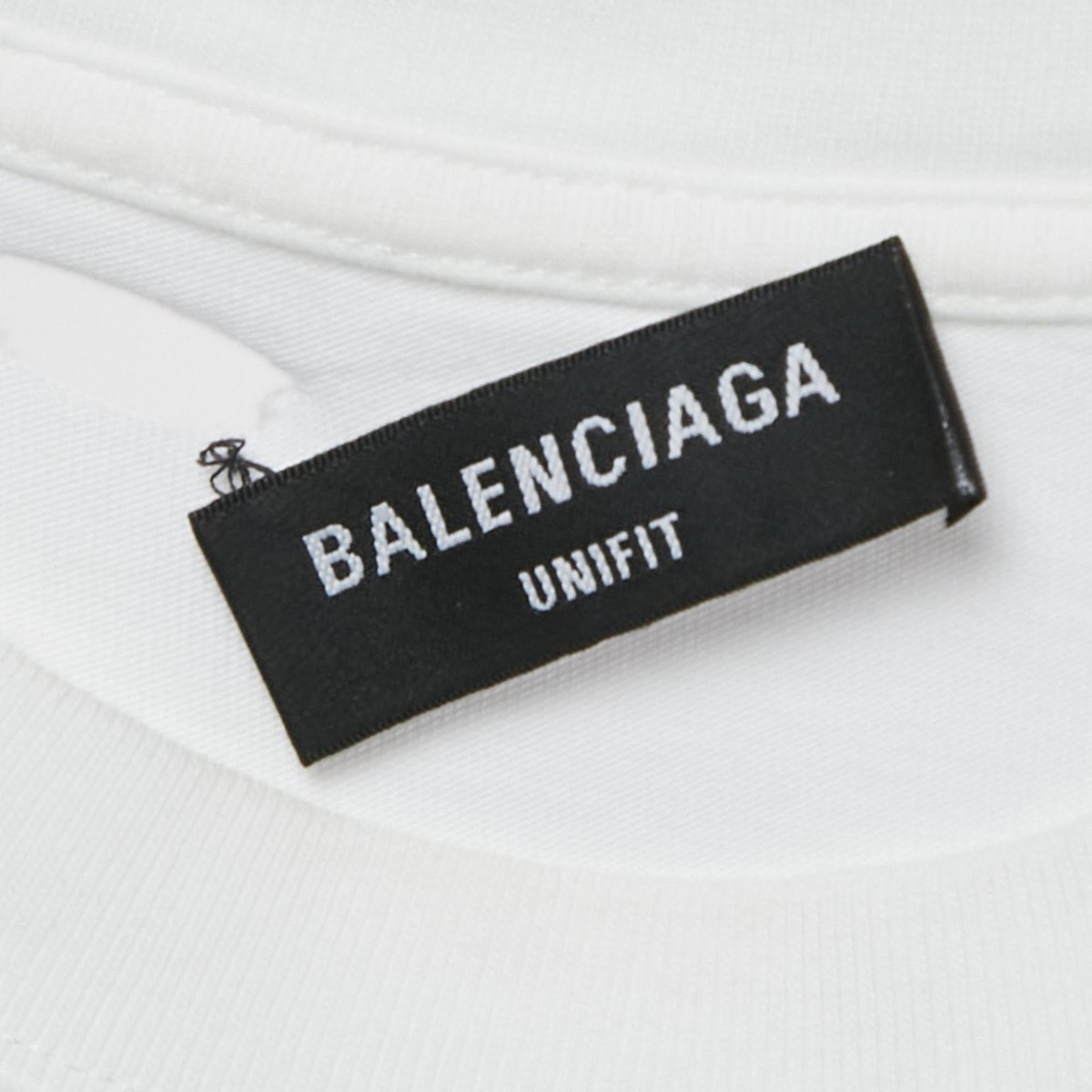 BALENCIAGA UNIFIT ホワイト Tシャツ BALENCIAGA UNIFIT ホワイト Tシャツ