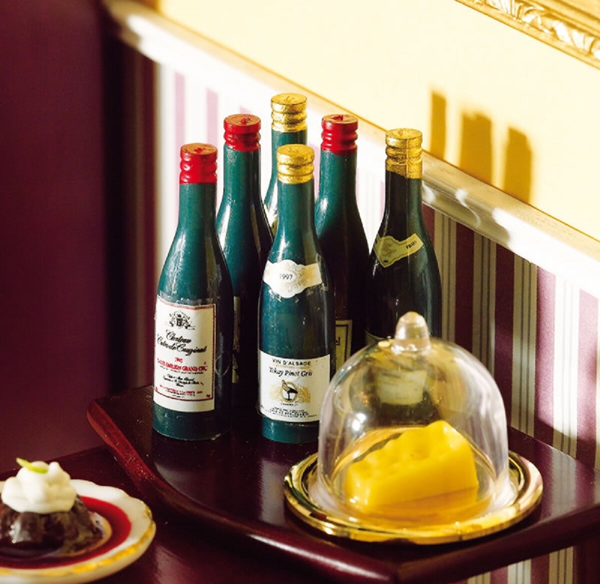 Dolls House Emporium Miniature 1/12th Scale Set of 6 Wine Bottles 3860