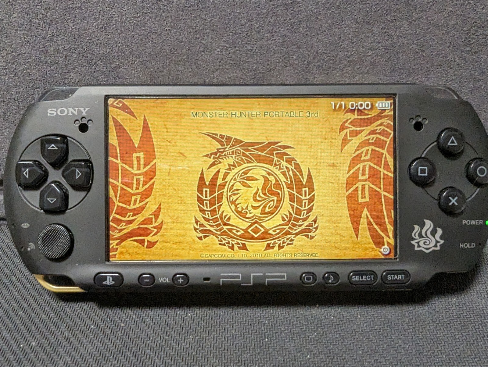 sony PSP 3000 console regionfree monsterhunter 3rd limited edision mint 38