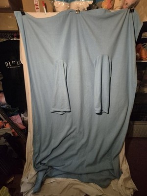 Große blau/graue Fleecedecke mit Ärmeln 230 cm x 145 cm