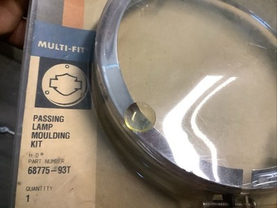 Harley Davidson Passing Lamp Moulding Kit 68775-93T Multi-Fit 