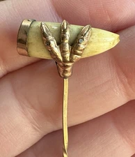 ANTIQUE VICTORIAN UNIQUE GOLD FILLED EAGLE CLAW HOLDING SHELL TOOTH STICK PIN