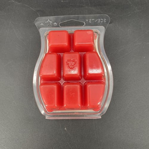 Scentsy Wax Bars Accidentally In Love And Mad For Melon 2.6 Oz Warmer Melts - Picture 6 of 6
