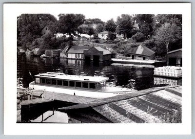 Vtg B&W Snapshot Boat Docked At Lake House Boathouse Waterfront Scene 1940s