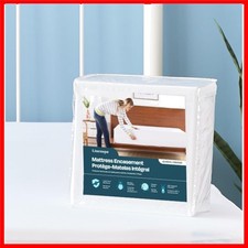 Queen Size Waterproof Mattress Protector   Soft, Noiseless  Machine Washable