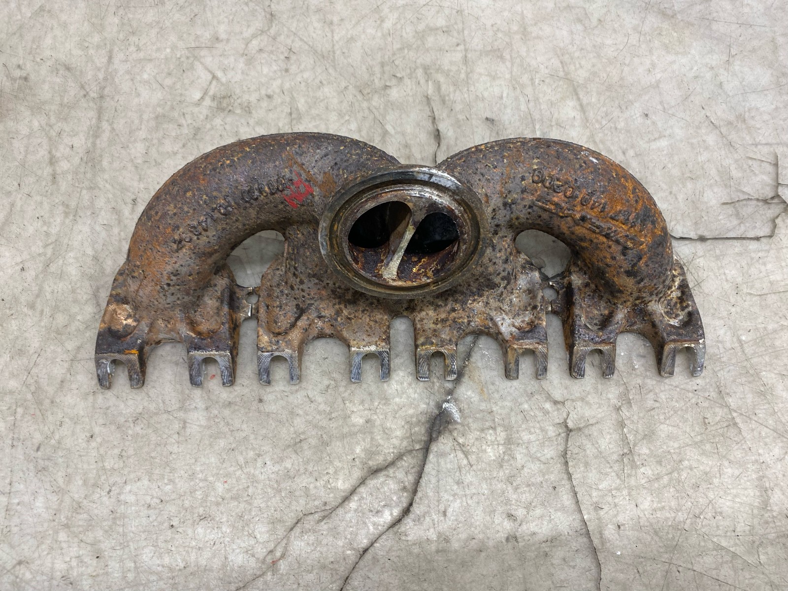 2020-2025 ASTON MARTIN DBX 4.0L V8 RIGHT ENGINE EXHAUST MANIFOLD 1771400209 OEM