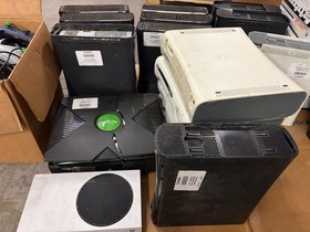Mixed Lot of 29 Xbox Consoles and 26 Controllers
