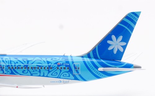 Aviation 1:400 Air Tahiti Nui Boeing B787-9 Diecast Aircraft Jet Model F-OTOA - Picture 16 of 18