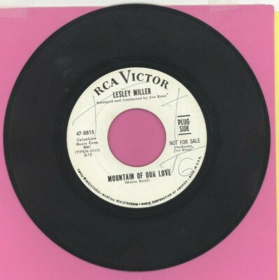 Mountain Of Our Love/Everybody Knows But Me/Lesley Miller (45rpm,RCA, 47-8815)