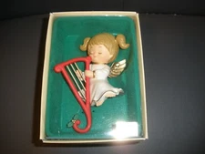 Stocking Hanger Christmas Angel w/ Harp - Russ Berrie #4661 - Vintage (SU29)
