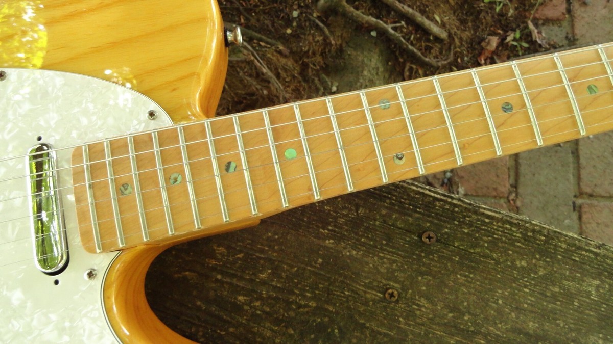 Fender Special Edition Lite Ash telecaster | eBay