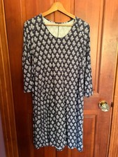 Garnet Hill Tencel Knit Trapeze Dress Blue Block Print Floral LARGE EUC