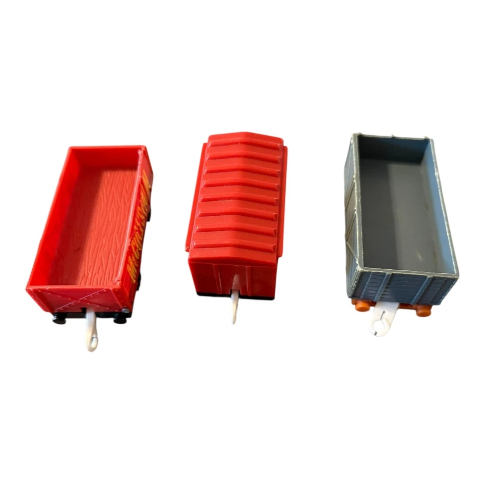 Thomas the Train Trackmaster Friends Lot of 10 not working engines 2009 set - Image 4 of 4