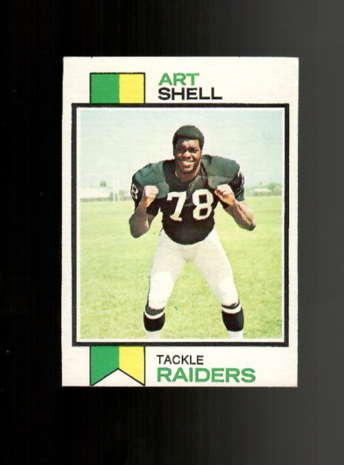 Art Shell 1973 Topps Oakland Raiders RC ROOKIE Football Card # 77