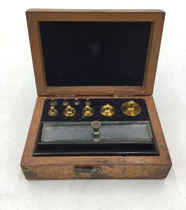 Vintage Brass Precision Scale Weight Set in Fitted Wood Case 10 Pieces