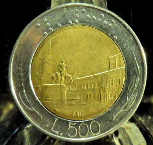 CIRCULATED 1982 500 LIRE ITALIAN COIN(72419) - Picture 3 of 6
