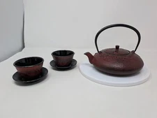 Joyce Chen Year of Dragon Red Cast Iron Tetsubin Kettle Teapot w/ 2 Cups Saucers