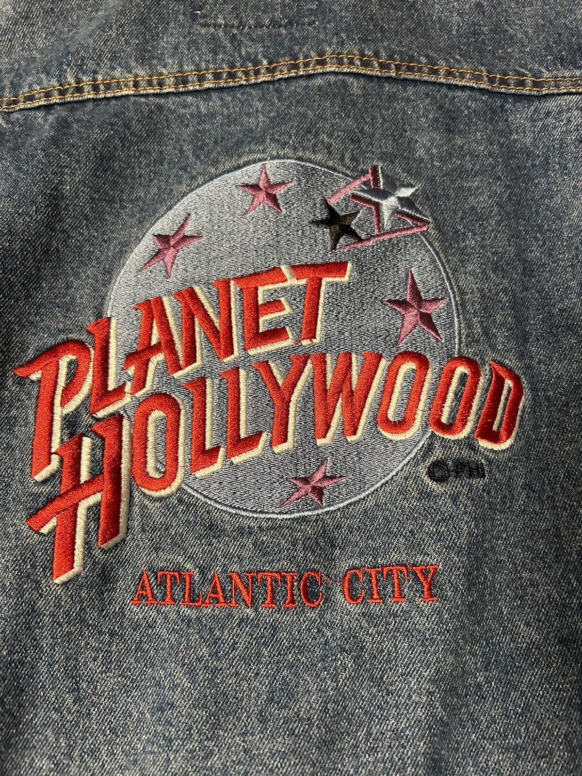 Women&rsquo;s Vintage Planet Hollywood Atlantic City Denim Jacket Size XL