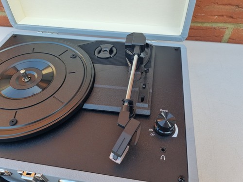 NEW, Bush KTS-601 Classic Turntable Retro Portable Case Record Amplifier Player - Picture 19 of 24