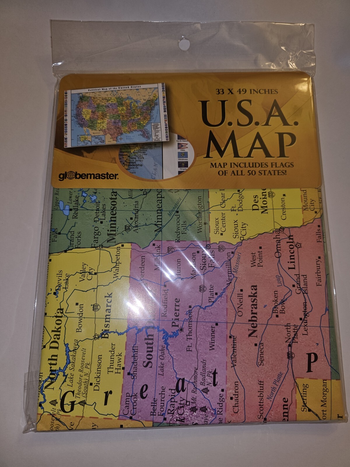 NEW GLOBEMASTER U.S.A. Map Includes Flags 33