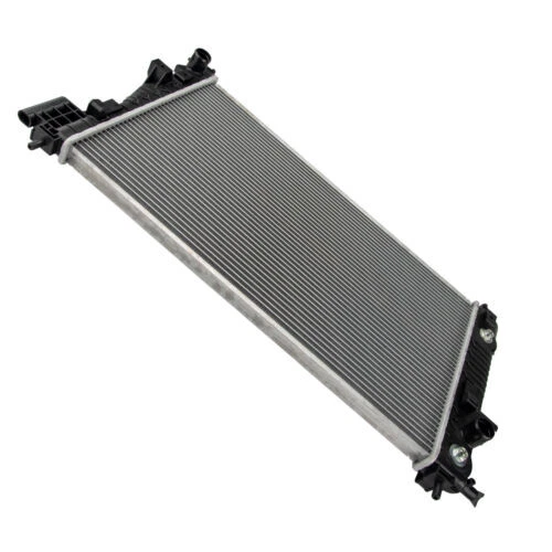 Radiador para Chevrolet Malibu 2013-2015 2,0 L y 2,5 L 15-16 Buick Regal Base 2,0 L Foto 2 de 4