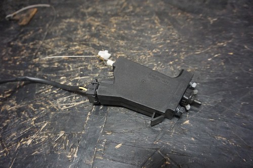2010-2016 HYUNDAI GENESIS COUPE FUEL TANK DOOR LOCK LATCH ACTUATOR OEM - Picture 8 of 13