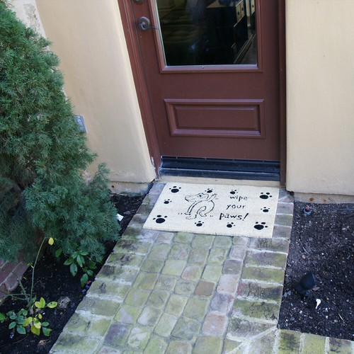 Felpudo Rubber-Cal "Wipe Your Paws" para perro, 18 por 30 pulgadas - Imagen 4 de 5