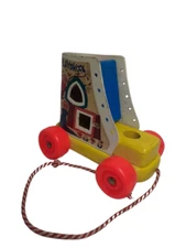 Vtg Fisher Price/ Playskool Wooden Pull Toy Old Woman Who Lived in a Shoe, Wheel