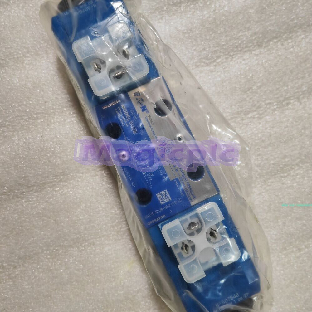 1pcs NEW VICKERS DG4V-3-6C-M-U-H7-60 Solenoid Operated Directional Valve