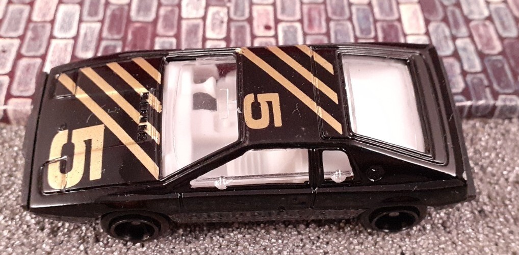 Picture 5 of 6