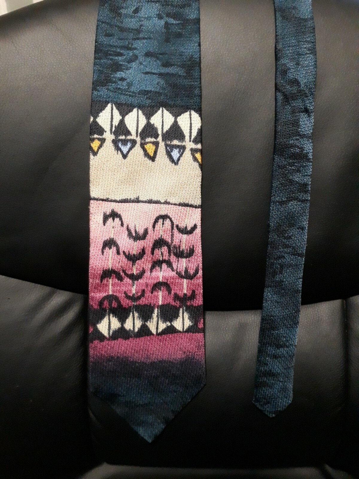 Picture 1 of 3