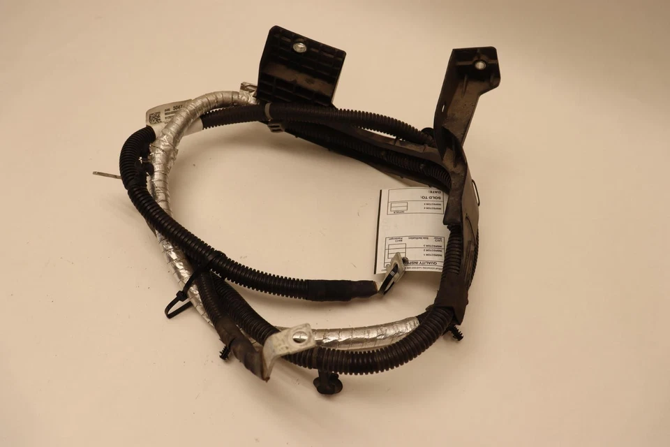 Chevy Silverado 2500HD 2020-2023 BATERÍA MÁS CABLE POSITIVO OEM Foto 4 de 4