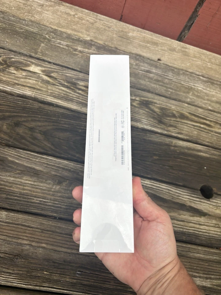 Apple Watch Series 3 42mm Space Gray Aluminum Case with Black Sport SEALED NIB - Image 3 of 4