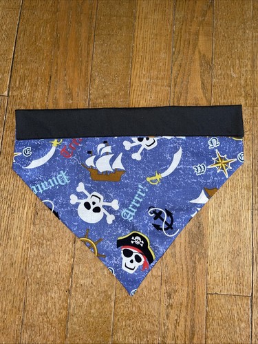 Hunde Bandana und Tragetasche - Handarbeit Deko Pirat - Bild 2 von 5