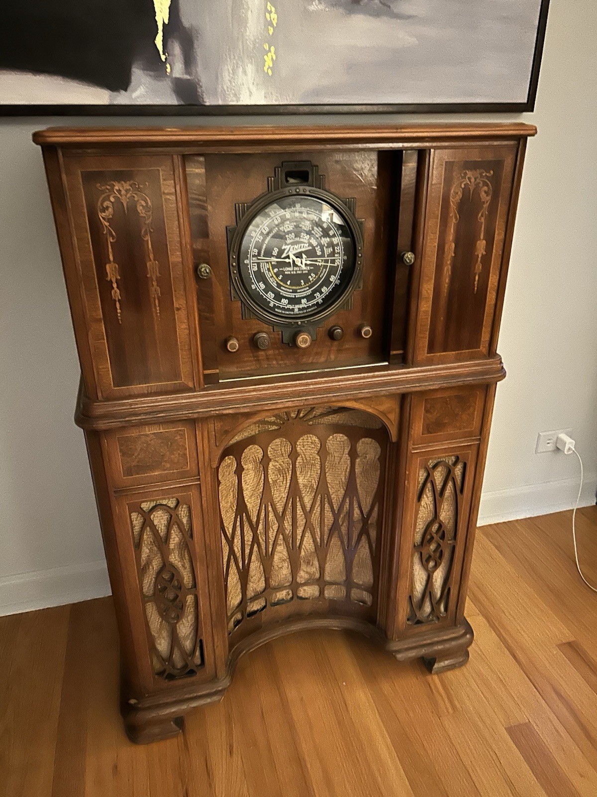 Zenith 16A63 Stratosphere Console Radio