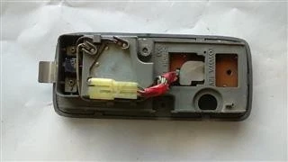 LUCI INTERNE ANTERIORI MEDIO MEDIO Toyota Land Cruiser 3.0 TD 96/2002 1KZ-TE Foto 2 de 2