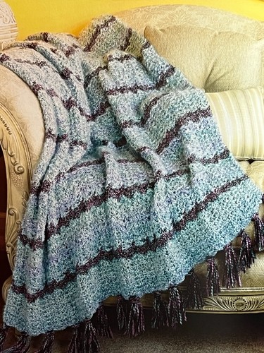 Big Needle Knitting For The Home Knit Patterns Book Afghan Throw Pillow Rug - Picture 3 of 8