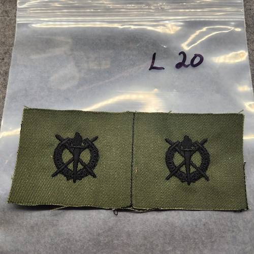 Wreath/Crossed Swords/Torch OD US Army Service Military fighting liberty Patch Y
