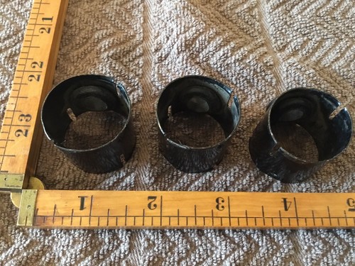 ONE Vintage PLUG OCTAL STYLE CAP Shield w/ SIDE GROMMET NOS Dual Sided - Picture 2 of 3