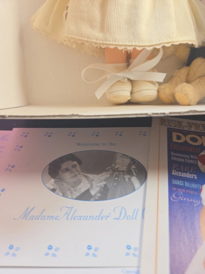 Nuevo en caja 2001 Madame Alexander Beary Best Friends con oso de peluche 100 aniversario Ed. Foto 4 de 4