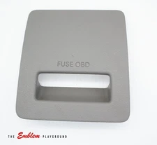 2016-2018 Hyundai Elantra Fuse Box Cover Lid Door Interior Gray