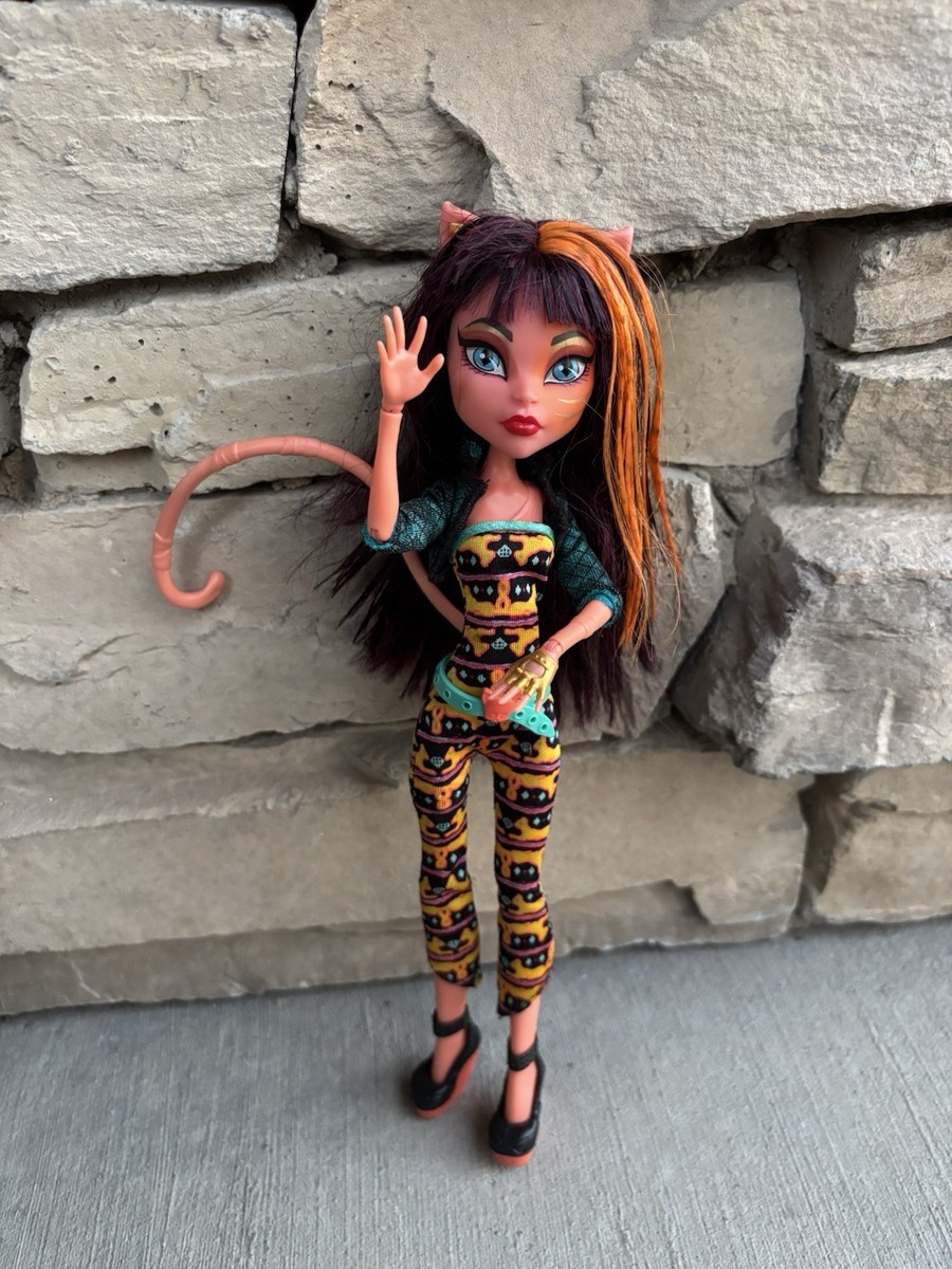 Monster High Freaky Fusion Cleolei Doll Cleo de Nile and Toralei