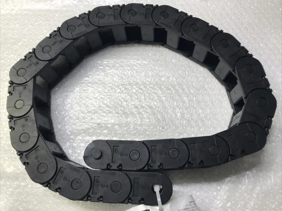 *Nuevos sistemas de cadena eléctrica igus 250-03-055-3MC 2x20 enlaces 4x15 enlaces 2x6 enlaces# Foto 4 de 4