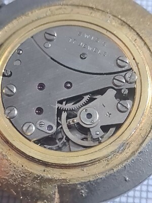 Montre Mécanique ILONA Swiss Made 17 Rubis - NE FONCTIONNE PAS - Boîtier Plaqué Or