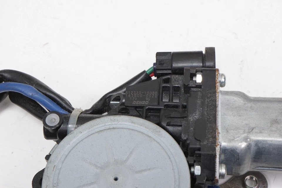 Actuador de cierre de maletero puerta lexus rx400h RX330 puerta levadiza OEM 2004-2009 Foto 3 de 3