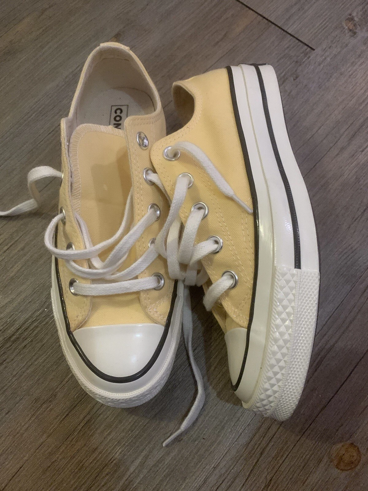 converse taglia 3 regno UK con scatola indossato una volta